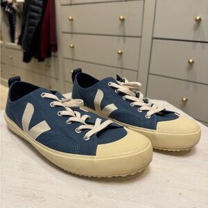 Veja Navy and Cream Sneakers